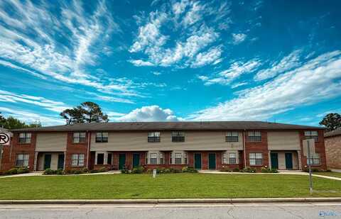 2415 Gaslight Place SW, Decatur, AL 35603