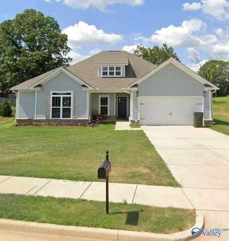 103 Parvin Way Drive, Hazel Green, AL 35750