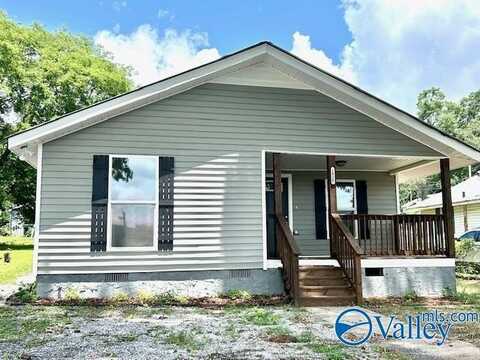1820 Obrig Avenue, Guntersville, AL 35976