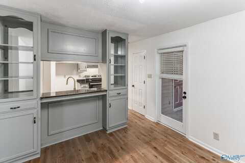 2113 Greenwood Place, Huntsville, AL 35802