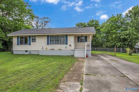 1607 10th Avenue Court SE, Decatur, AL 35601
