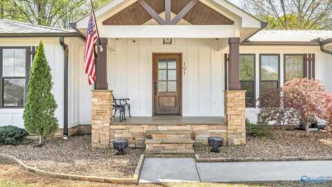 191 10th Street W, Grant, AL 35747