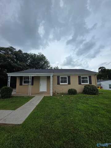 3831 Crane Drive, Huntsville, AL 35811