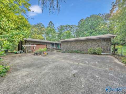611 Tupelo Pike, Scottsboro, AL 35768