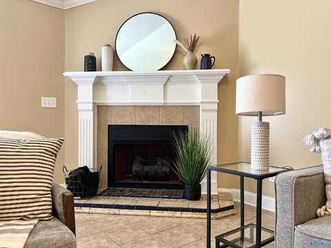 100 Glenfield Court, Huntsville, AL 35811