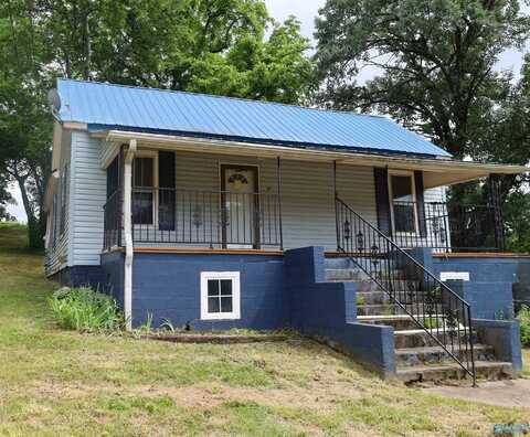 720 Jacobs Avenue, Bridgeport, AL 35740