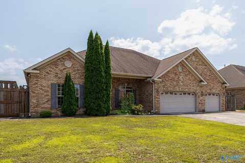 2213 Naples Drive SW, Decatur, AL 35603