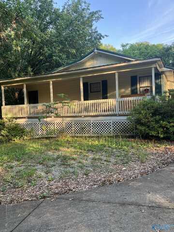 980 Hampton Road S, Southside, AL 35907