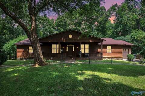 120 NW Cedarama Drive NW, Huntsville, AL 35810