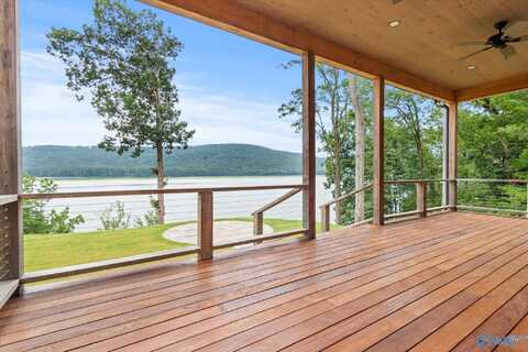 2231 Lookout Mountain Drive, Scottsboro, AL 35769