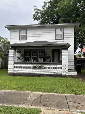 707 N Nashville Avenue, Sheffield, AL 35660