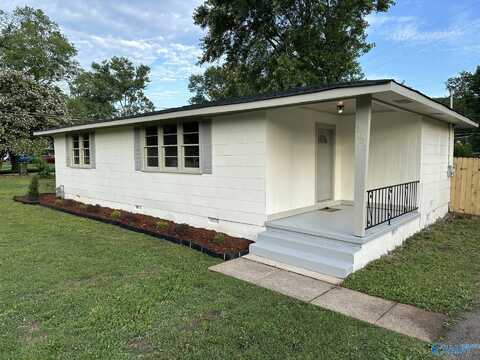 2022 Bide A Wee Drive NE, Huntsville, AL 35801