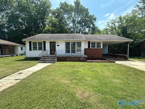 816 Giles Drive NE, Huntsville, AL 35801
