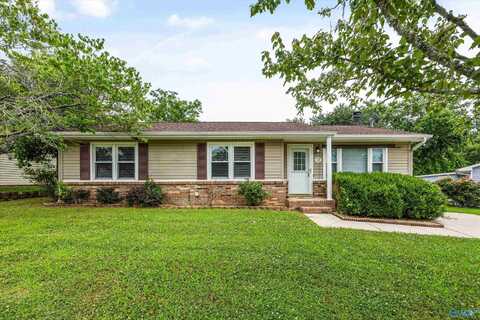 13935 SW Wyandotte Drive, Huntsville, AL 35803