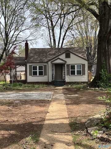 1014 7th Avenue, Decatur, AL 35601