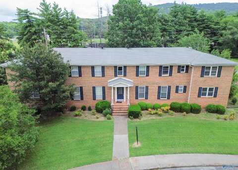 8206 SE Willowbrook Circle, Huntsville, AL 35802