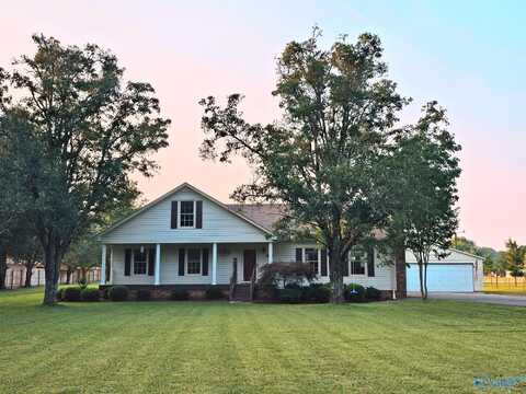 768 Knotty Walls Road, Owens Cross Roads, AL 35763