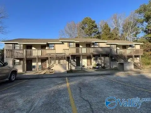 31 8th Street, Arab, AL 35016