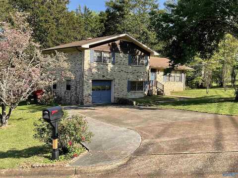 3931 Neptune Drive NW, Huntsville, AL 35810