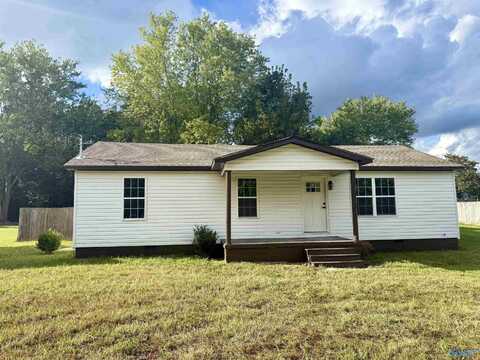 859 10th Circle NE, Arab, AL 35016
