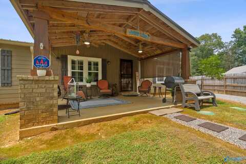 511 Howell Road, Guntersville, AL 35976