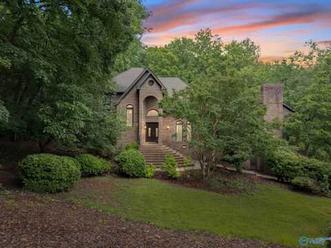 2703 Chandler Circle SE, Huntsville, AL 35801