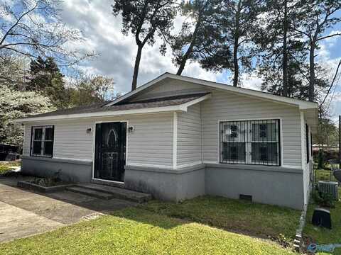 724 Brookside Drive, Gadsden, AL 35901