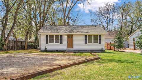 197 Baxter Avenue NW, Huntsville, AL 35811