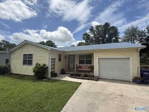 1128 Brashiers Chapel Road, Arab, AL 35016