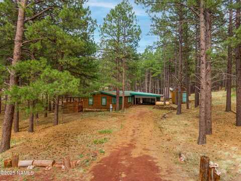 1777 N Nottingham Drive, Parks, AZ 86018
