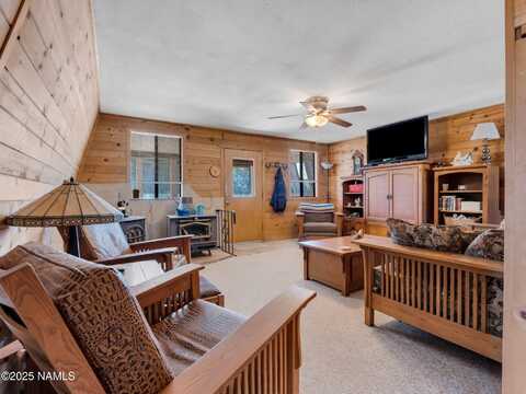 7284 N Buck Ridge Road, Williams, AZ 86046
