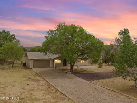 9685 Pioneer Valley Road, Flagstaff, AZ 86004