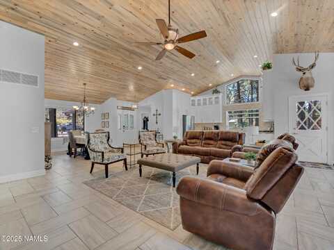 4842 Medina Way, Flagstaff, AZ 86004