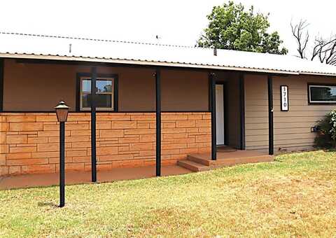 1710 Harvey St, Sweetwater, TX 79556