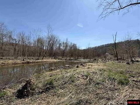 109 CR 227, Calico Rock, AR 72653