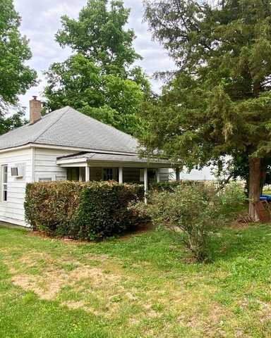 105 Third Street, Macon, MO 63552