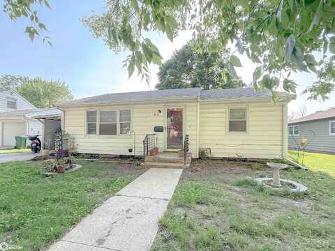 315 6th Street SW, Hampton, IA 50441