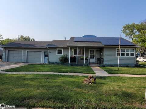 318 E Pleasant Valley Street, Sigourney, IA 52591