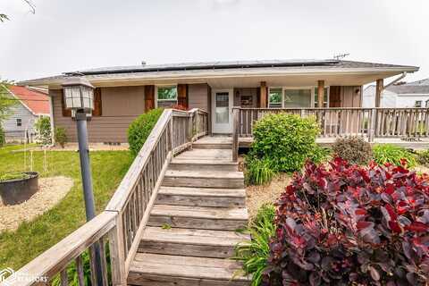 8 S 14Th Street, Marshalltown, IA 50158