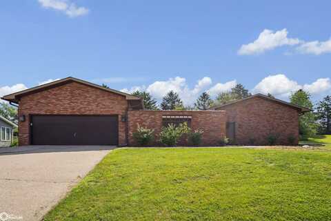 524 Harrison Street, Victor, IA 52347