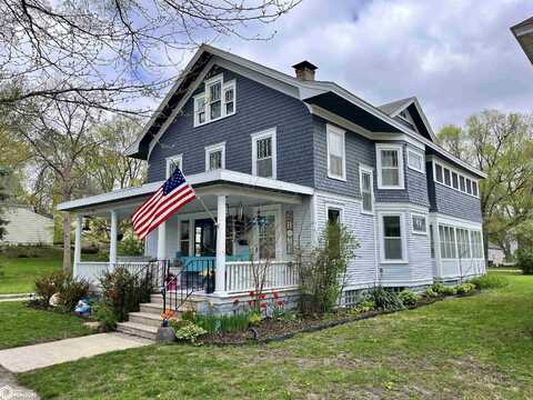 527 Walnut Street, Webster City, IA 50595