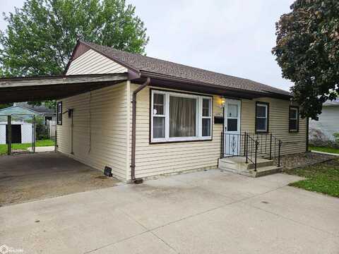 1206 Parkway Drive, Burlington, IA 52601