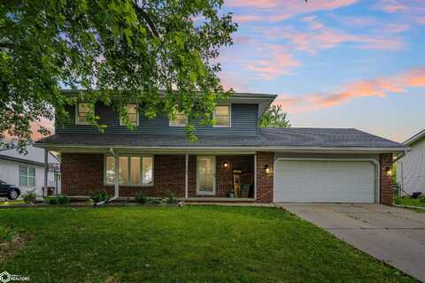 505 Friendly Drive, Marshalltown, IA 50158