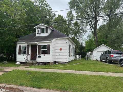 614 W Jackson Avenue, Fairfield, IA 52556