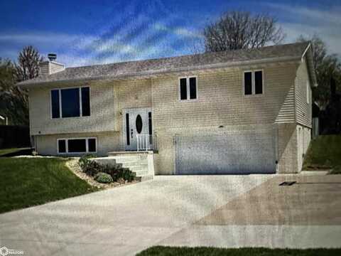 1928 Spencer Street, Grinnell, IA 50112
