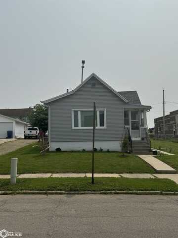 108 S 12Th Street, Marshalltown, IA 50158