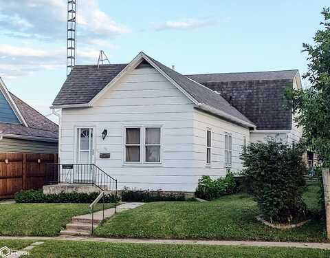 511 Woodbury Street, Marshalltown, IA 50158