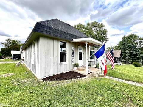 912 Tarkington Street, Harlan, IA 51537