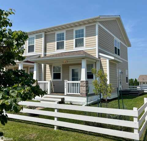 2104 Jade Lane, Fairfield, IA 52556