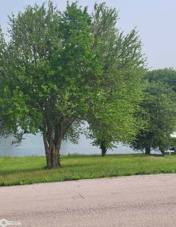 641 South Ridge Park Sub., Ellston, IA 50074